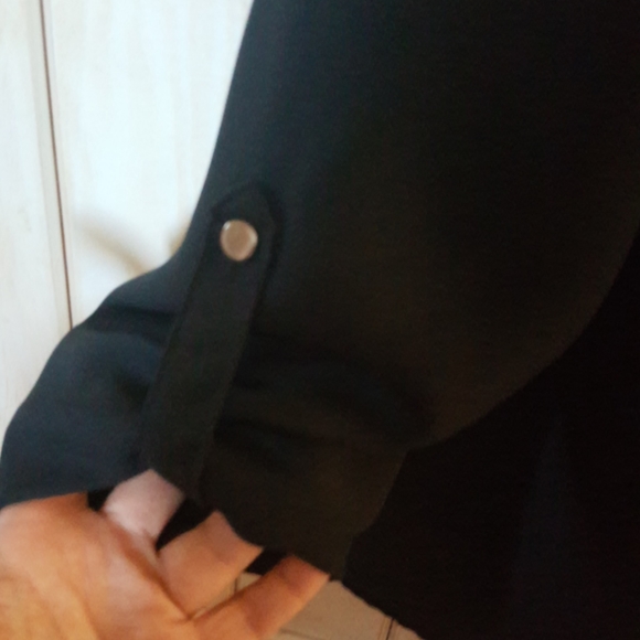 Black Blouse - Picture 5 of 5